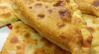 Чебуреки с мясом