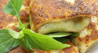 Блинчики с мясом и яйцом